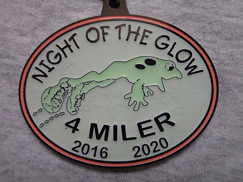 2016 Night of the Glow 4M 012.JPG